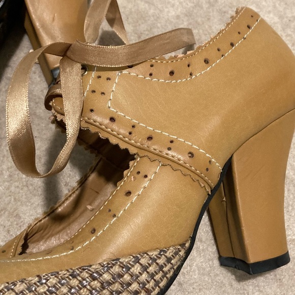 Cute Ribbon Heels - Picture 10 of 16